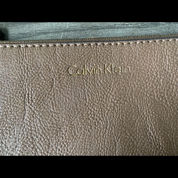 Calvin Klein tan wristlet - Picture 4 of 4